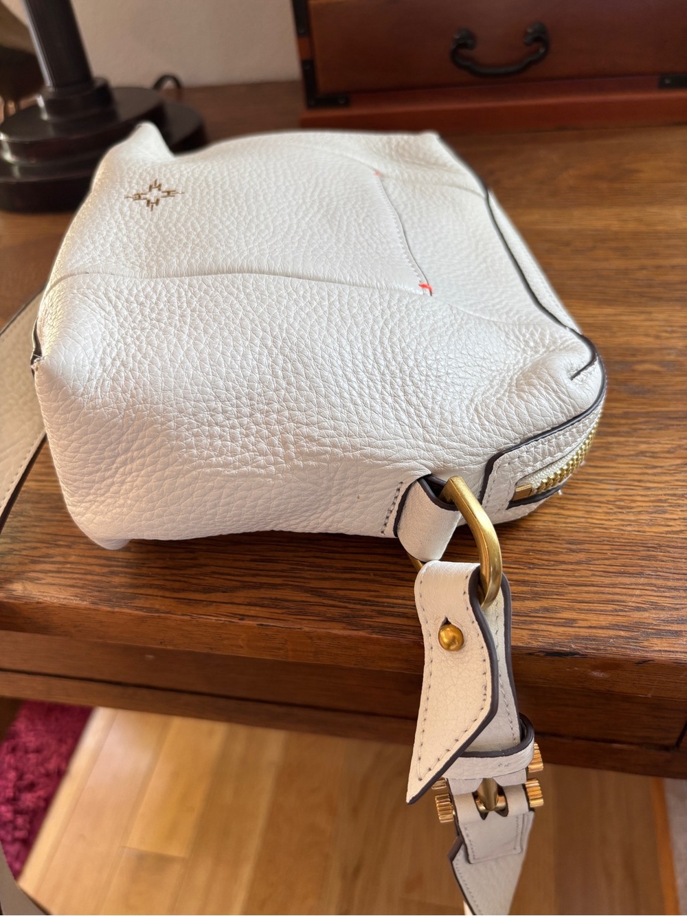 India Hicks Shift & Switch Crossbody Bag - Picture 4 of 16